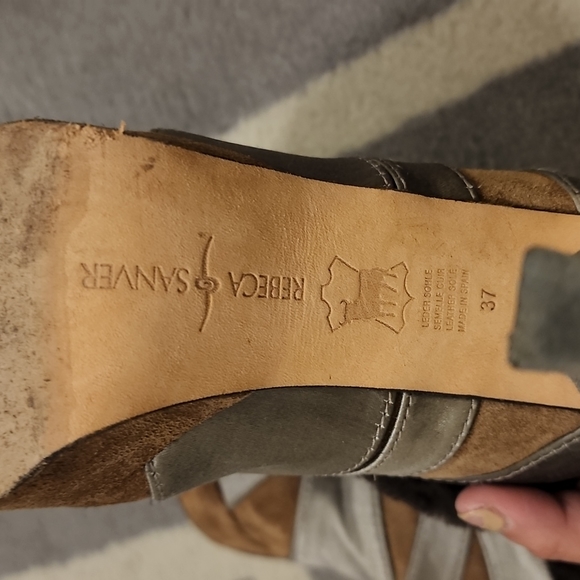 Rebeca Sanver Suede Heels - Picture 7 of 8